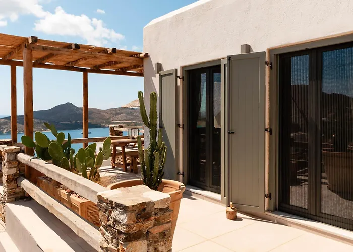 Deja Blue 1 * Agios Georgios (Antiparos)